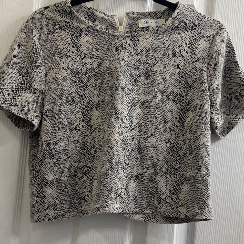 She + Sky Monochrome Snake Print Short Sleeve Top